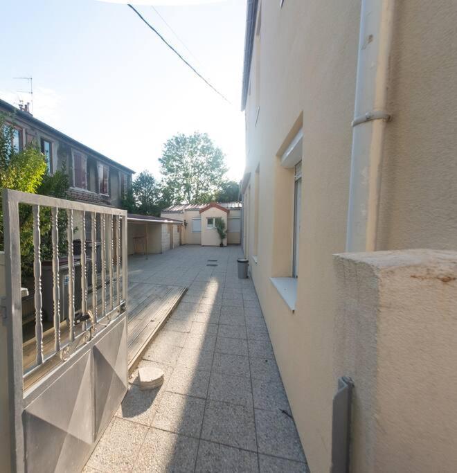 *Douceur Des Tropiques*Parisis Apartment Argenteuil Bagian luar foto